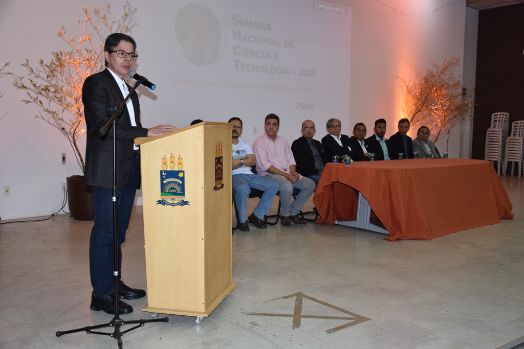 Diretor superintendente do Sebrae no Piauí, Mário Lacerda, durante a solenidade de abertura oficial do evento
