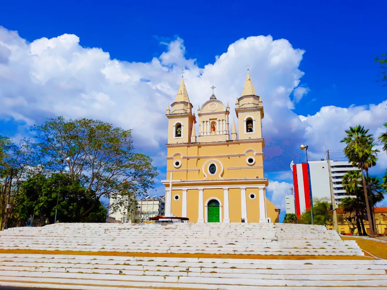 Igreja São Benedito, na Avenida Frei Serafim