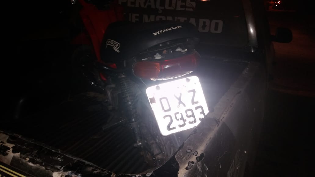 Motocicleta apreendida pela Polícia Militar