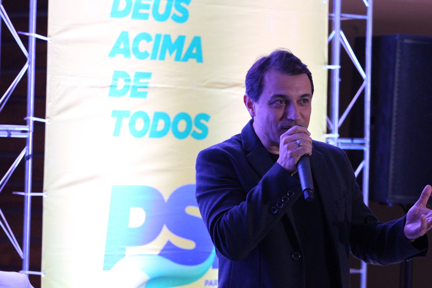 Comandante Moises