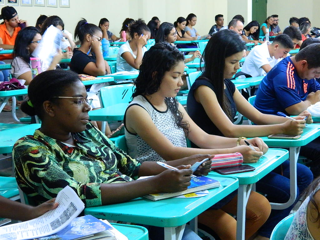 Estudantes participam do aulão solidário em Picos