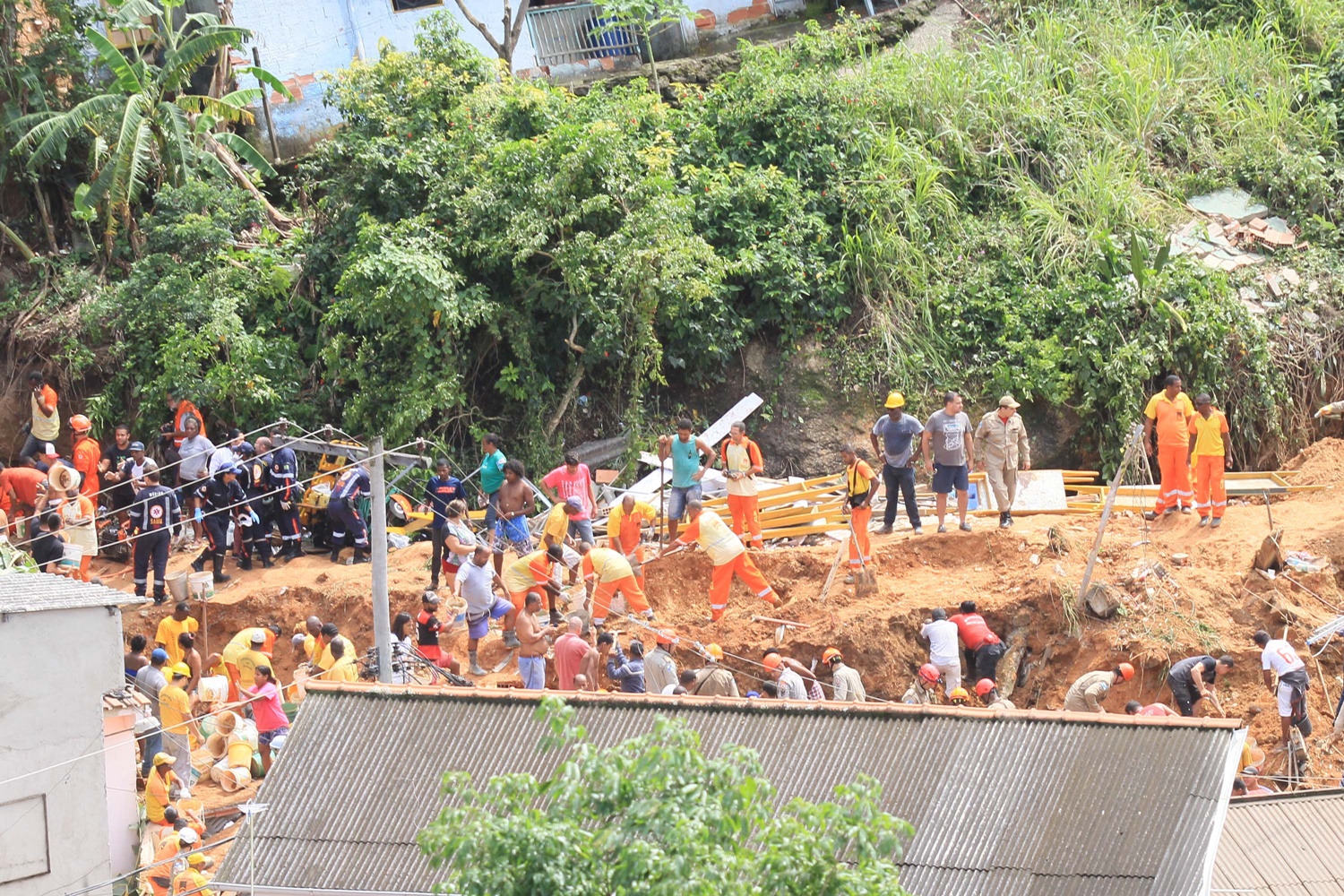 Deslizamento no Morro da Boa Esperança em Niterói