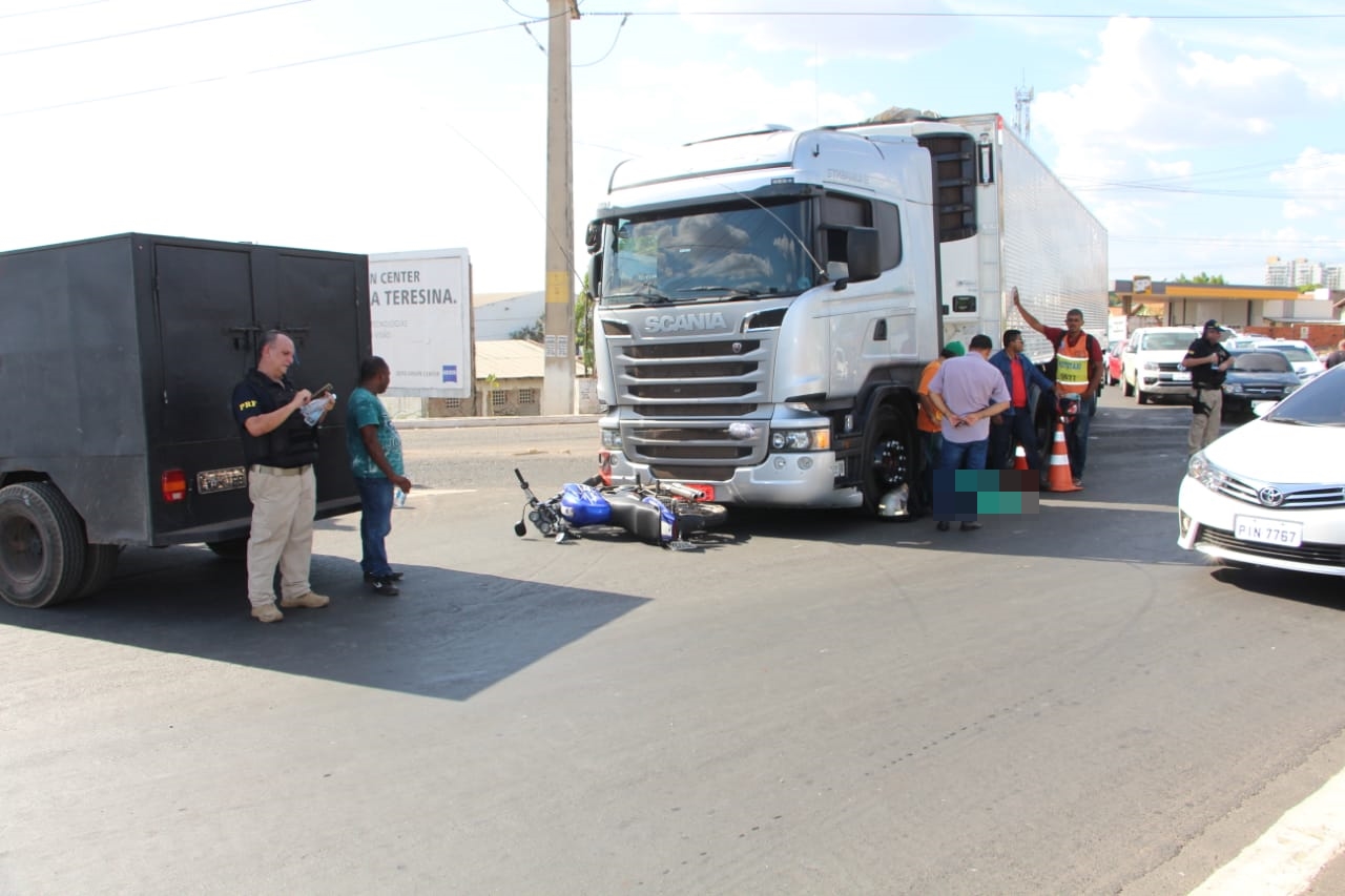 O acidente ocasionou um grande congestionamento no balão