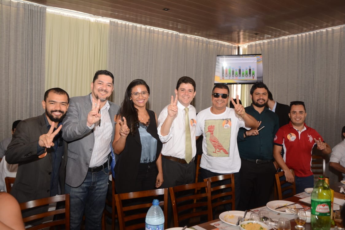 Almoço em apoio a Carlos Henrique
