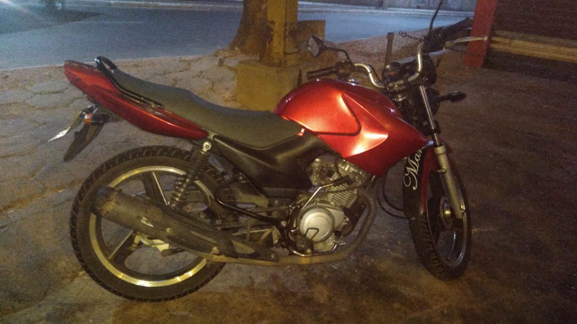 A motocicleta possuía restrição de roubo/furto 