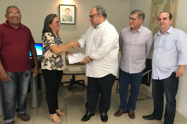 Arão Lobão e Vilma Amorim