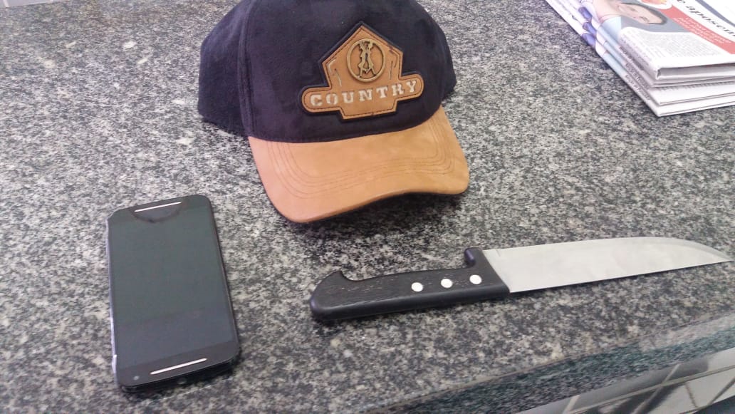 Objetos encontrados com os acusados