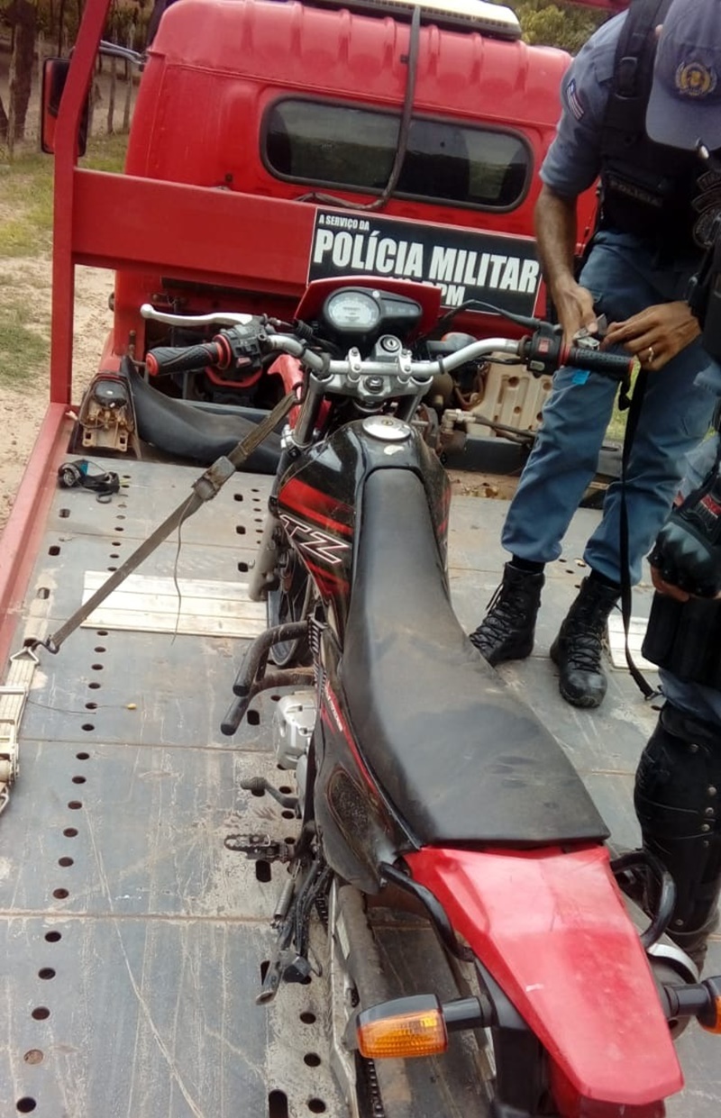 Motocicleta recuperada pela PM
