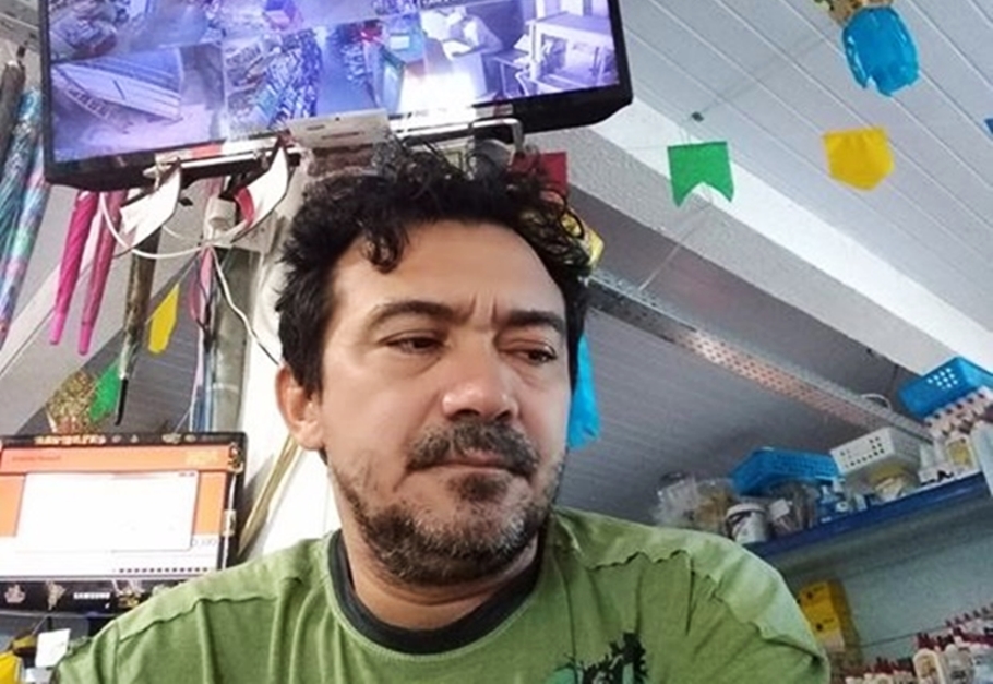 Comerciante Adroaldo Barbosa Neto