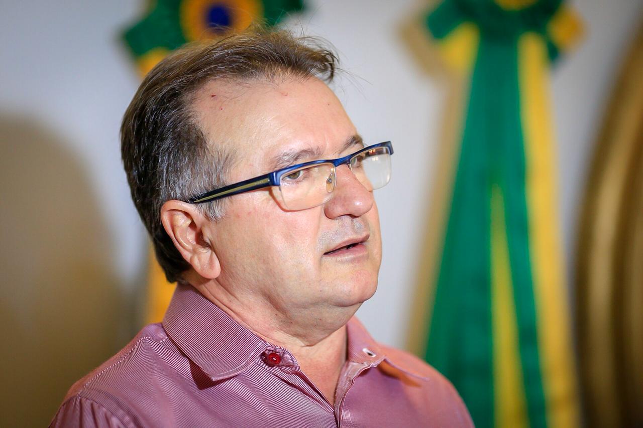 Deputado Merlong Solano 