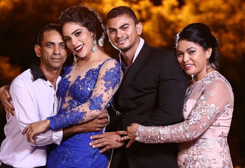 Elana Valenária e sua família