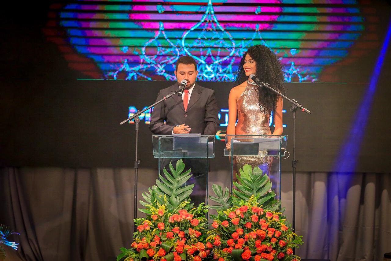 Apresentadores do concurso 