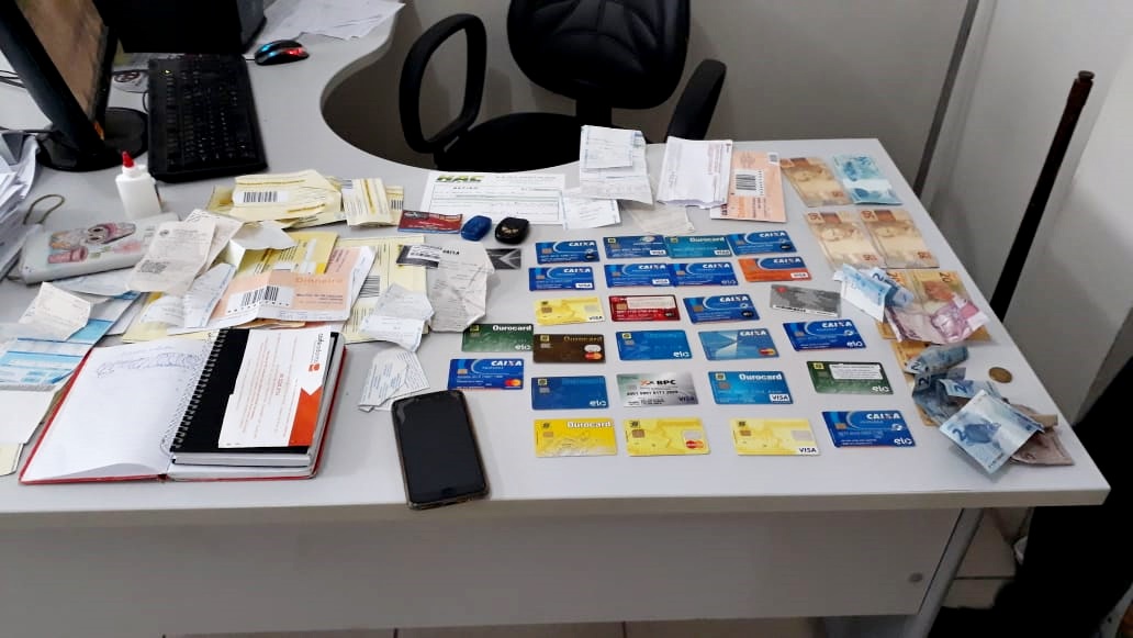 Material apreendido pela Polícia Civil
