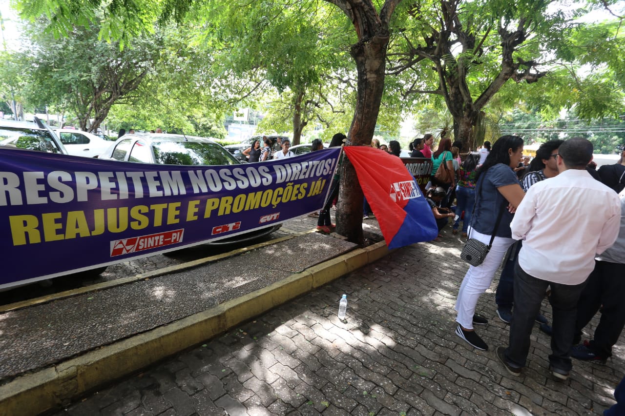 Manifestação contra a reforma administrativa
