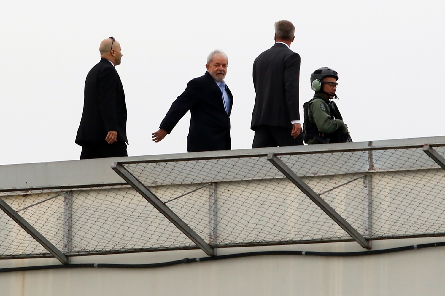 Lula no velório do neto