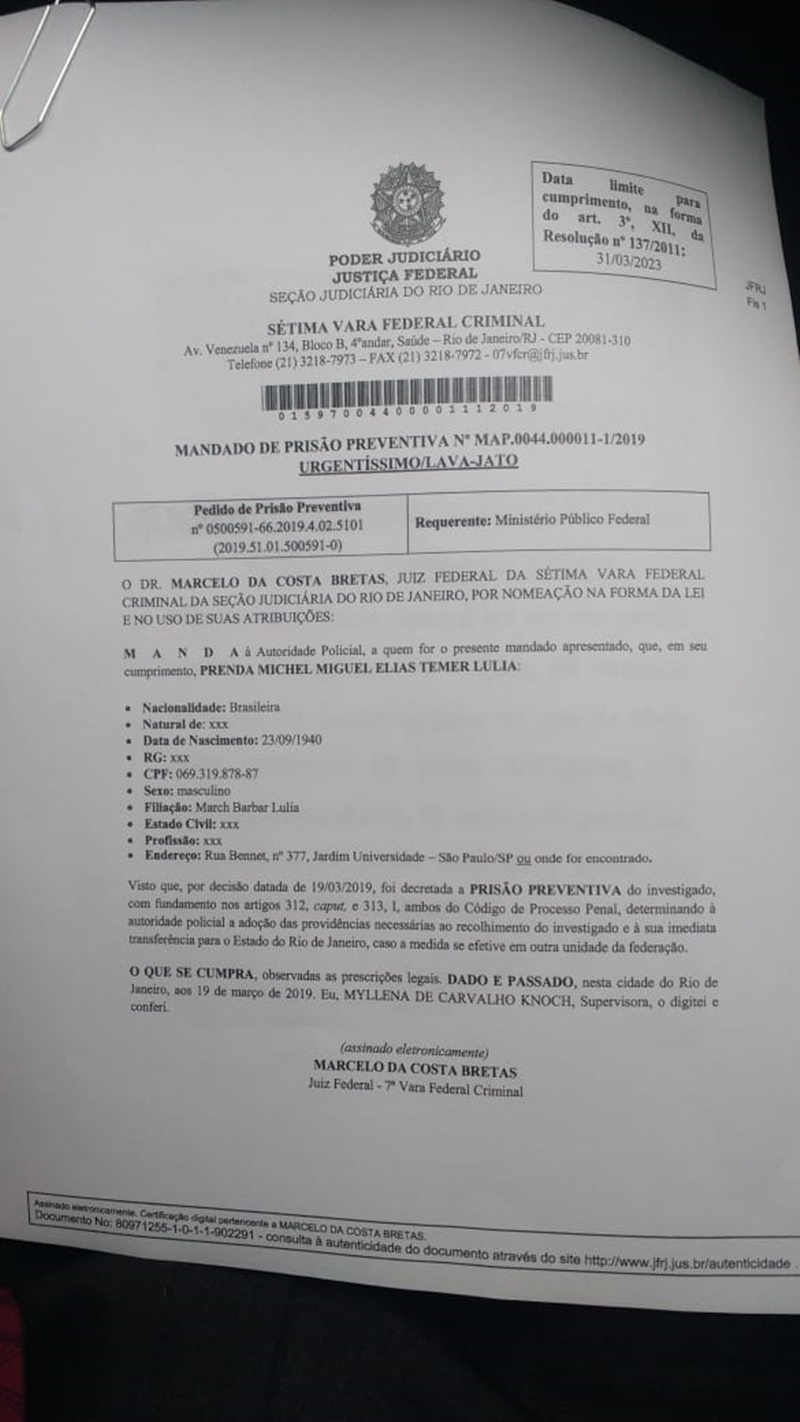 Mandado de prisão contra ex-presidente Michel Temer