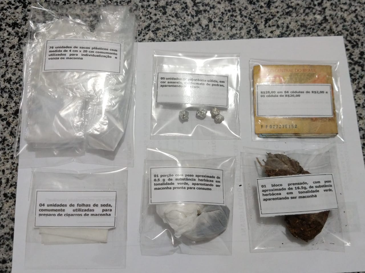 Material apreendido na casa