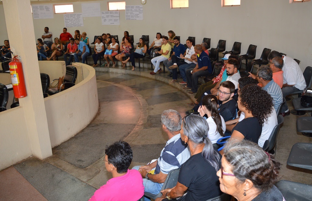 Público acompanhou votação da matéria