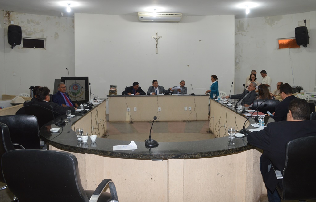 Solicitação foi aprovada pelo plenário da Câmara