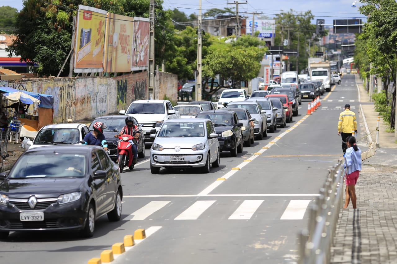 Engarrafamento na Avenida Presidente Kennedy