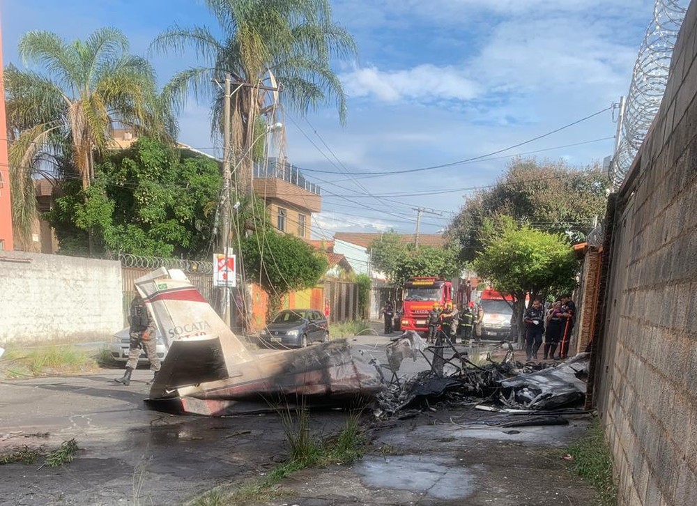Queda de aeronave em BH deixa uma pessoa morta
