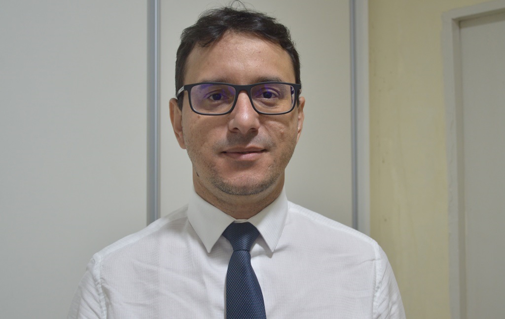 Procurador Geral do Município, Maycon Luz, recebeu a recomendação do MP.