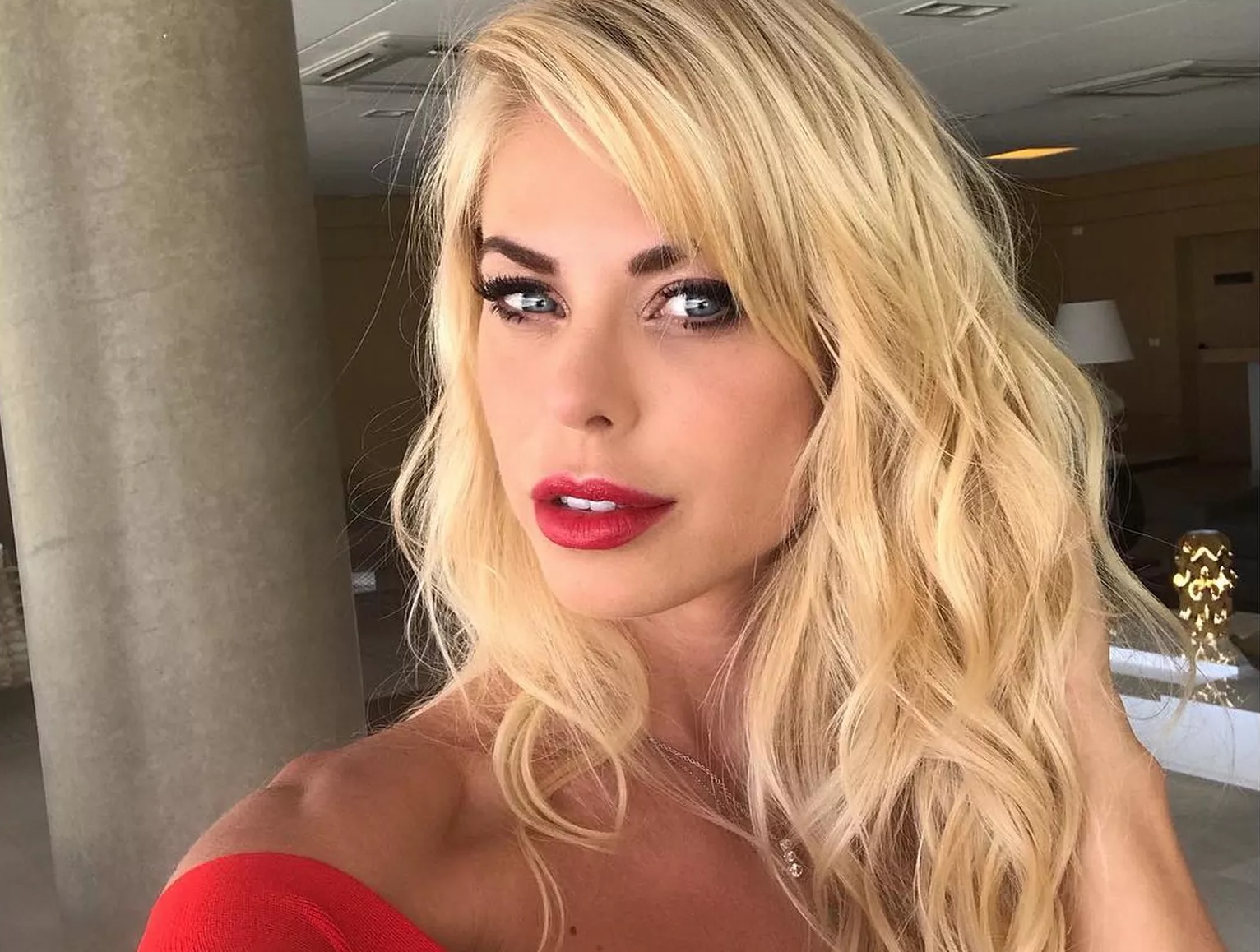 Modelo Caroline Bittencourt 