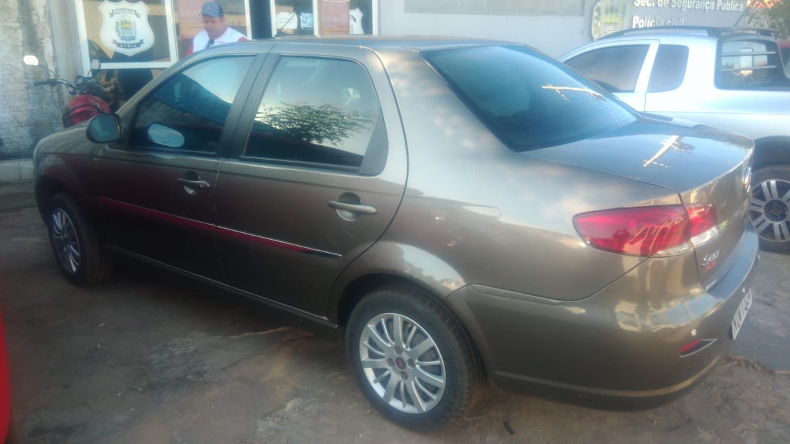 Carro que estava em poder do estelionatário