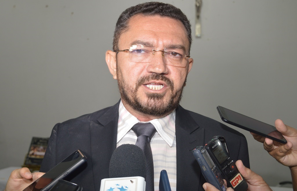 Padre Walmir transforma Defesa Civil em seceretaria