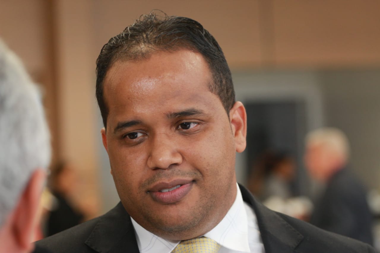 Enzo Samuel