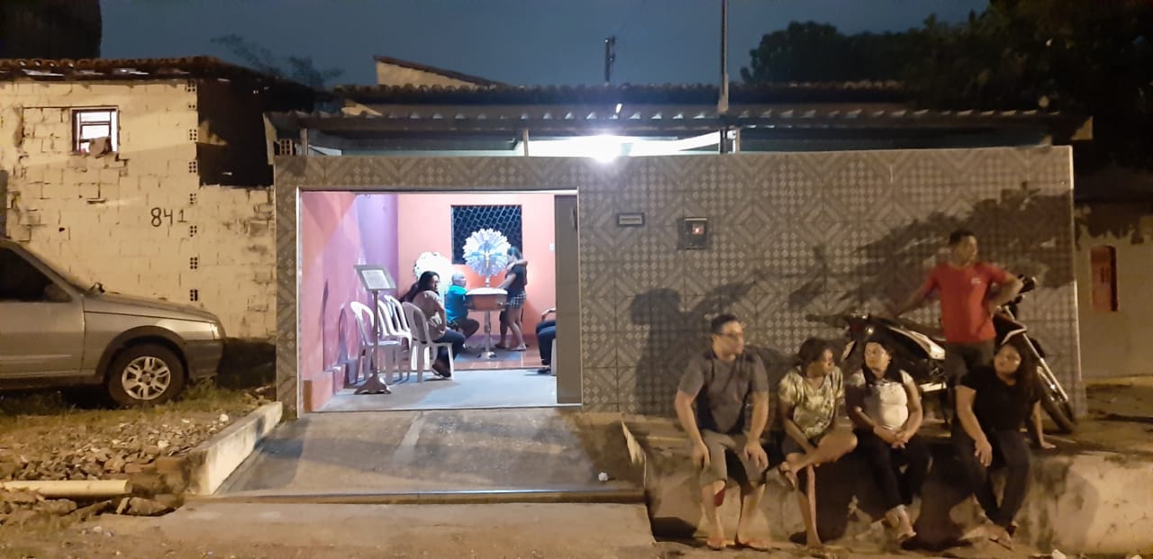 Casa onde o corpo de Francisco está sendo velado