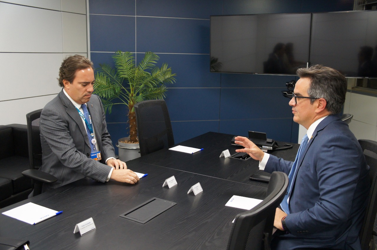 Reunião entre Ciro e Pedro Guimarães