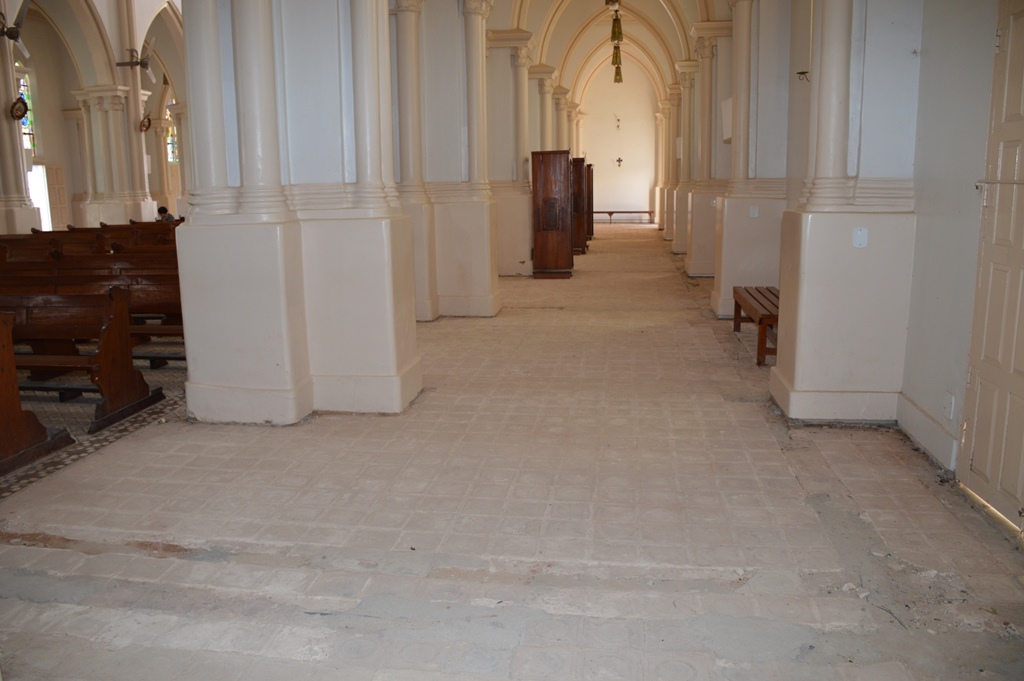 Obra continua parada