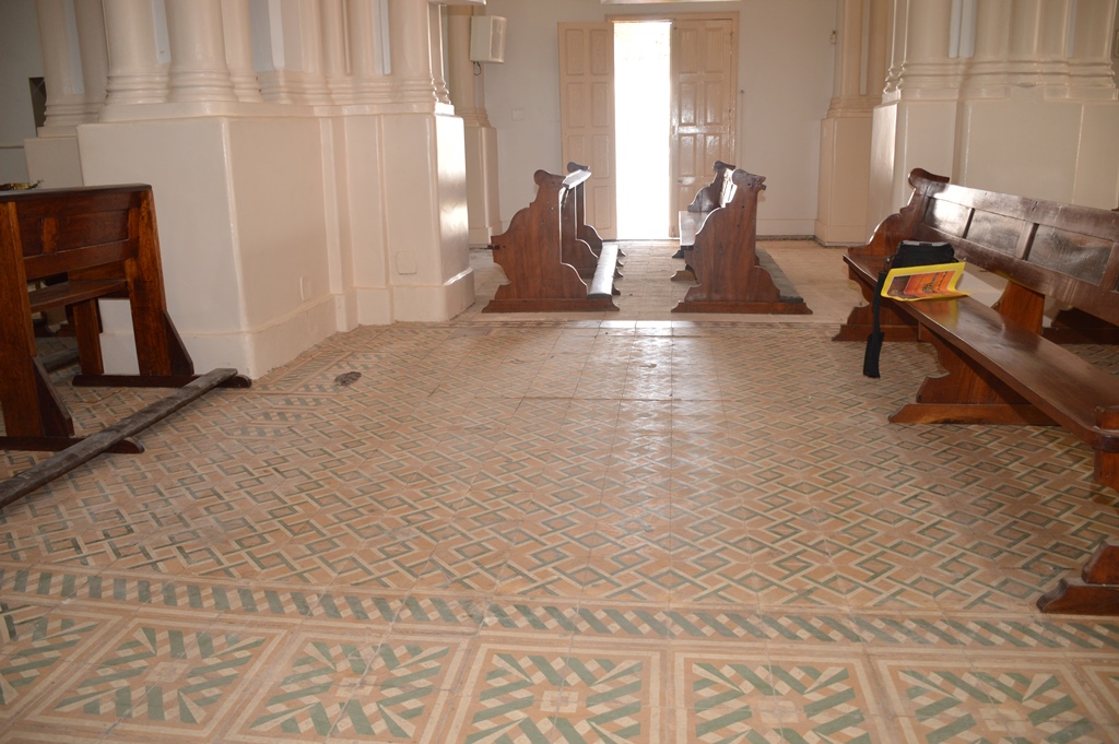 Piso antigo da Catedral já demonstrava sinais de desgaste