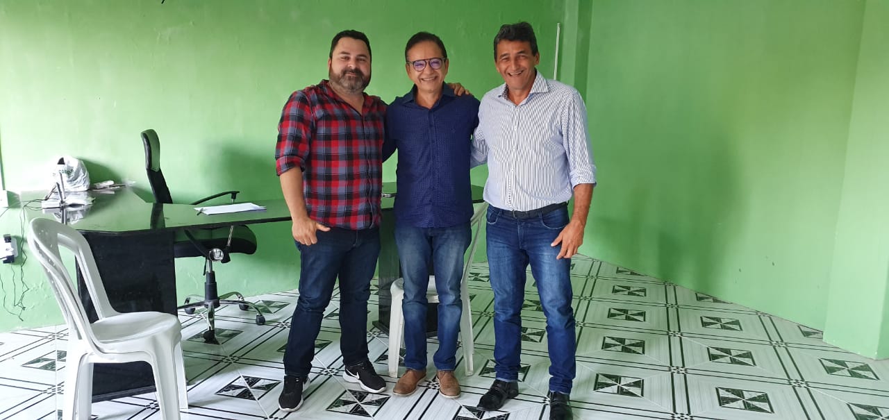 Samarone ao lado de Dr. Hélio e Tererê
