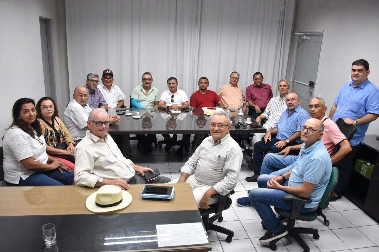 Júlio César é eleito presidente da Faepi