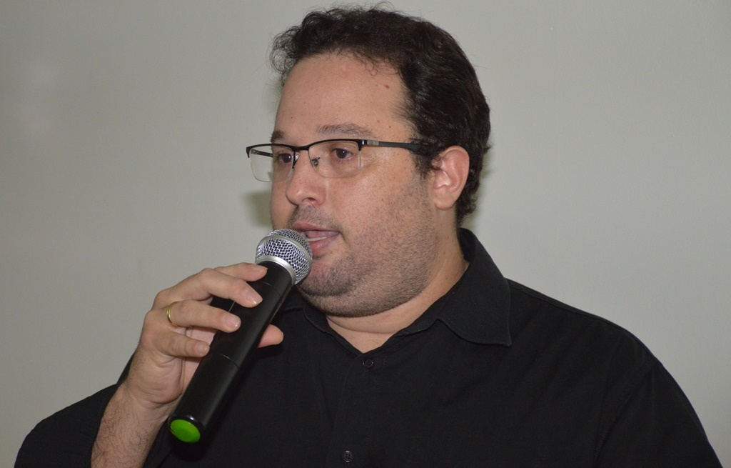 Prefeito Erivelto Barros continua gastando muito com pessoal
