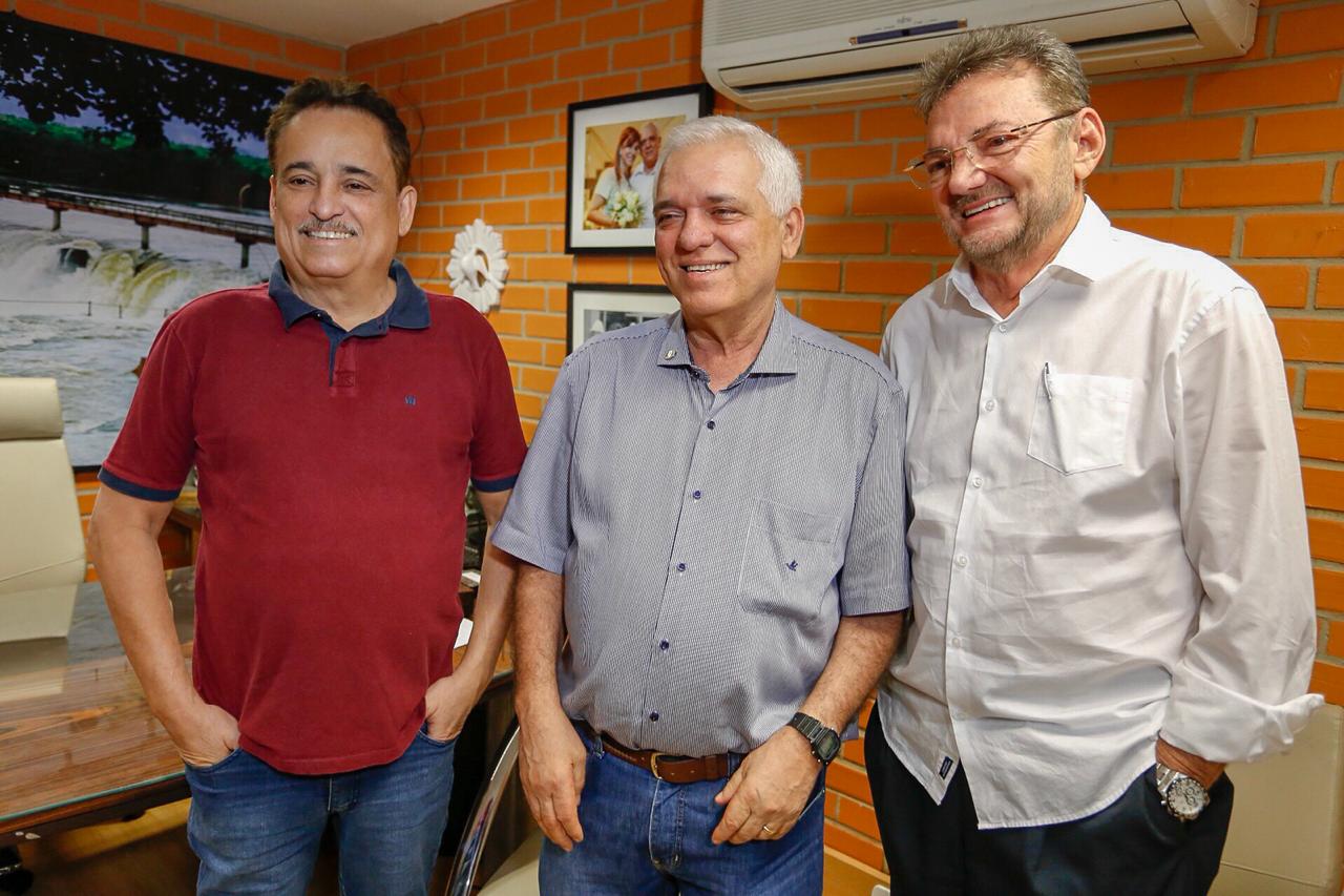 Robert Rios, Themístocles Filho e Wilson Martins