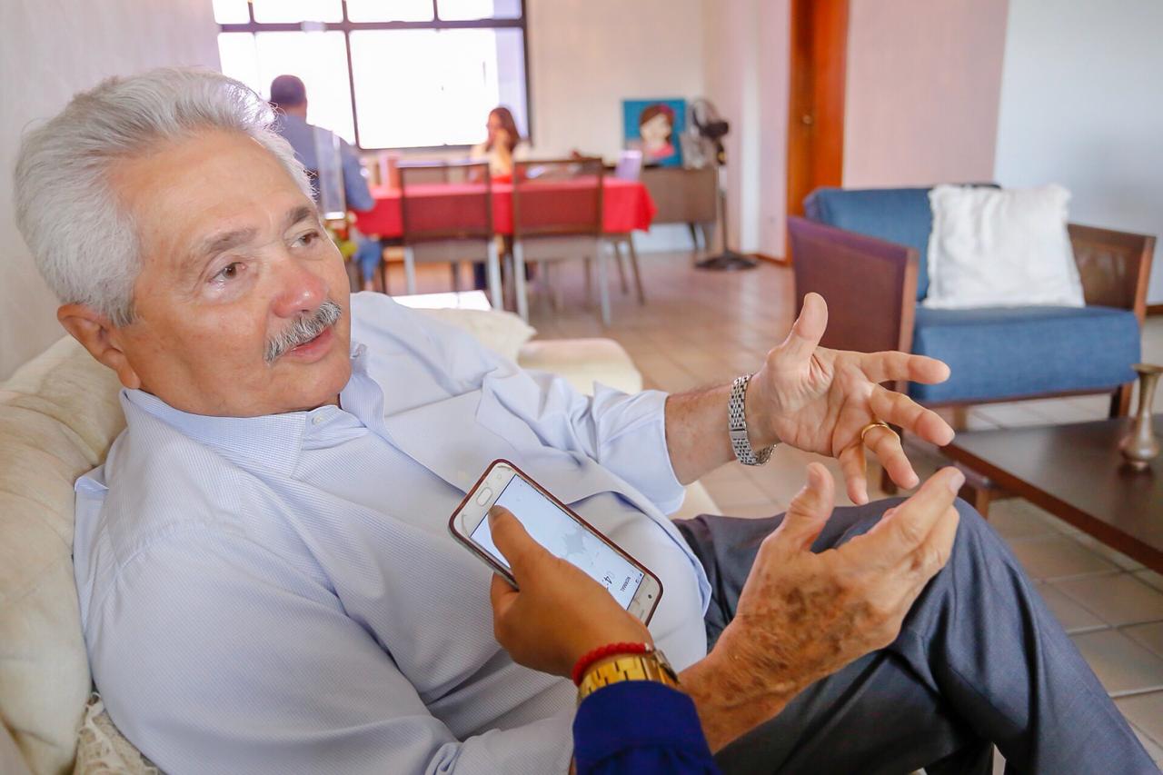 Senador Elmano Férrer 