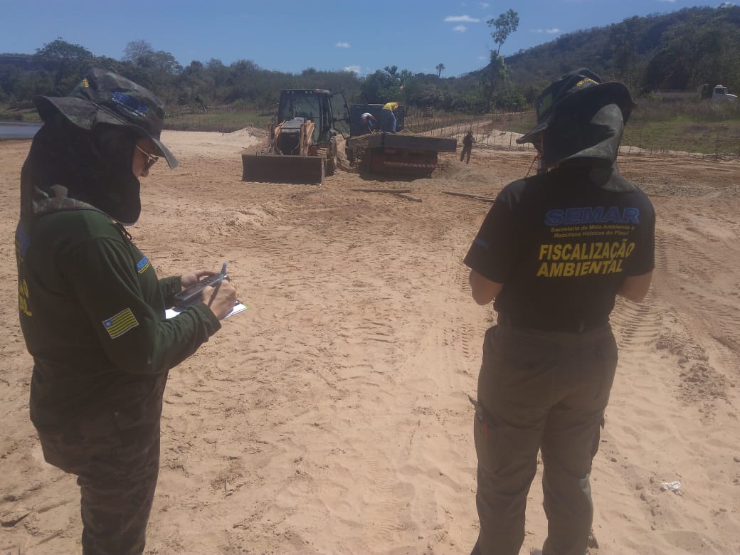 Fiscais da Secretaria Estadual de Meio Ambiente