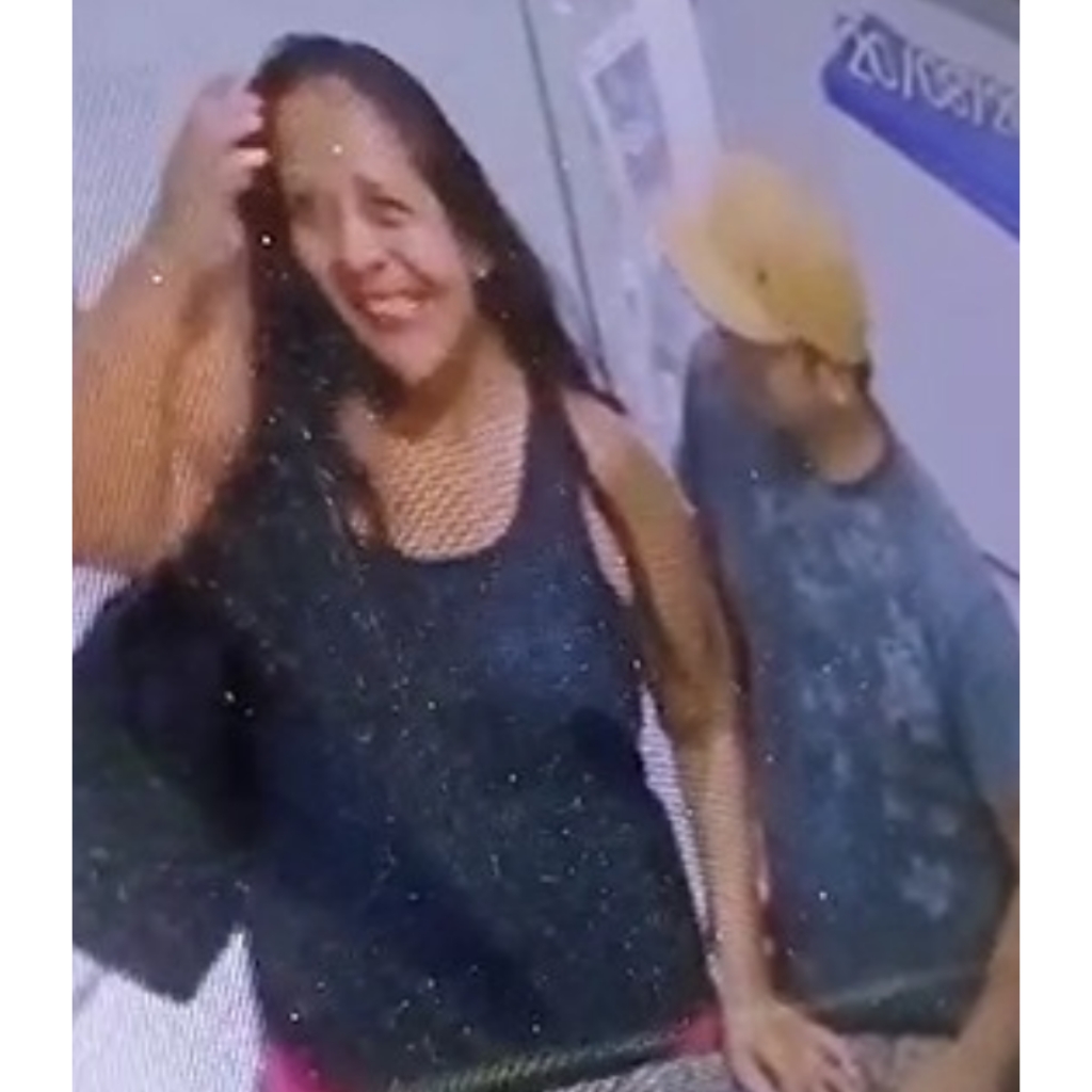 Mulher e o possível suspeito
