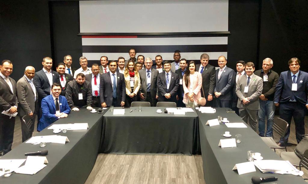 No registro, os dirigentes da Fundespi com o General Décio dos Santos Brasil, atual Secretário Nacional do Esporte, do Ministério da Cidadania.