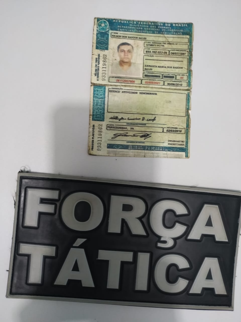 Carteira de habilitação falsicificada