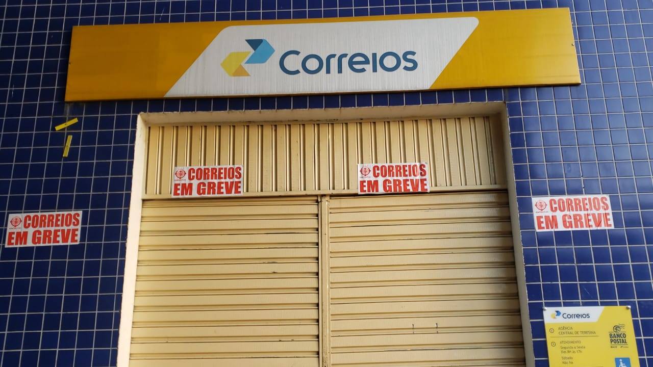 Correios em greve