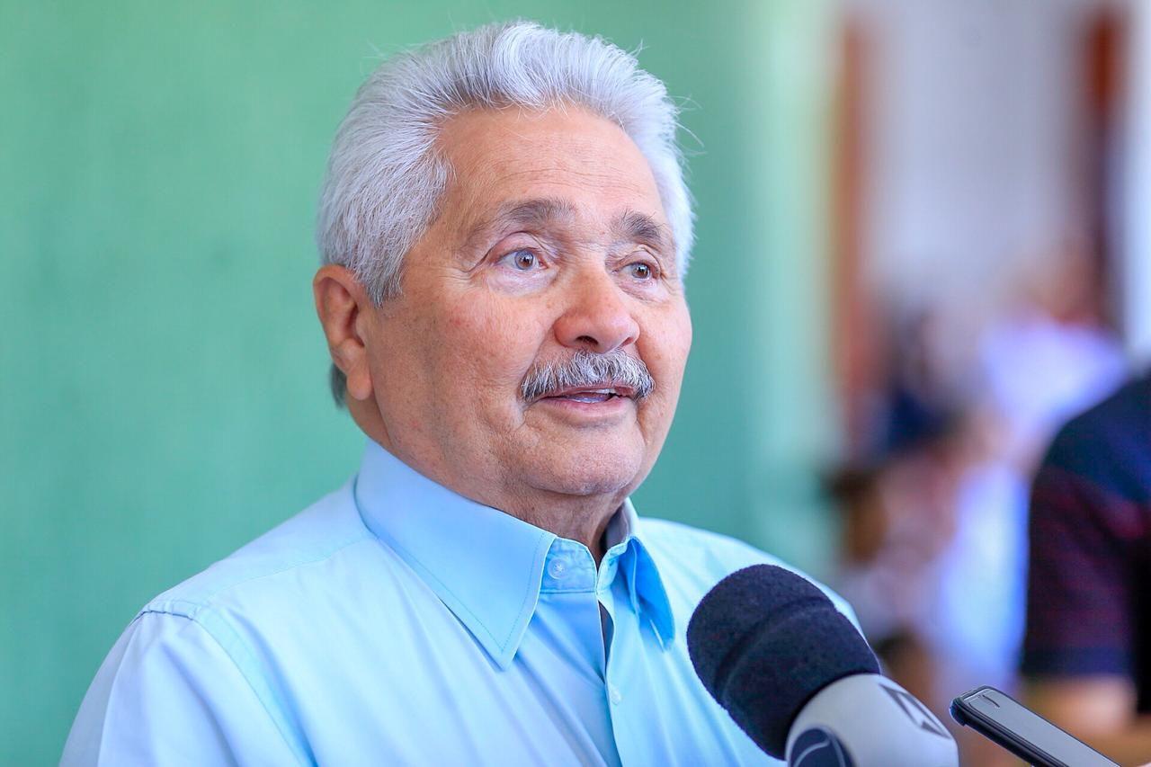 Senador Elmano Férrer 