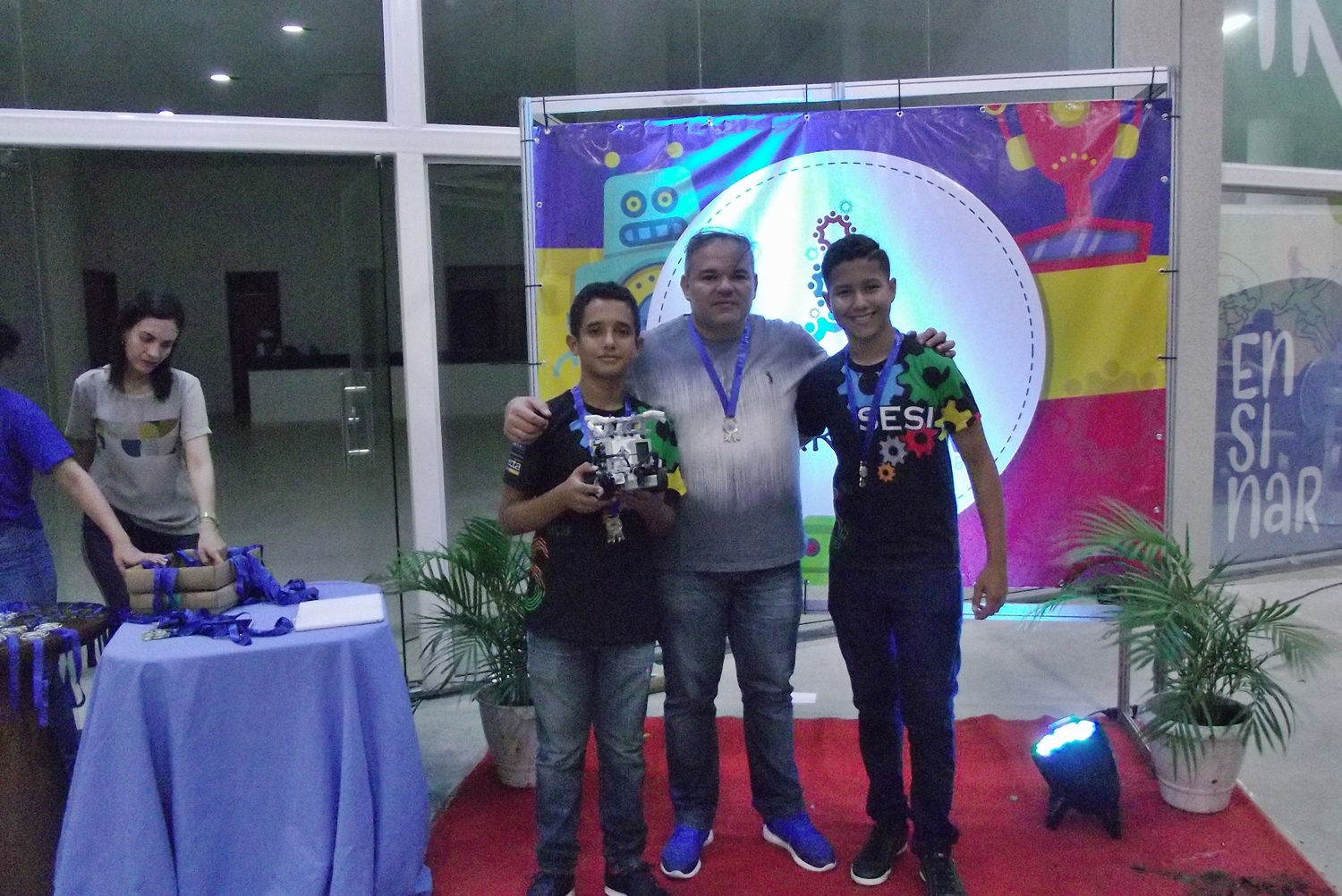 Alunos do SESI Piauí conquistam 8 medalhas na Olimpíada de Robótica