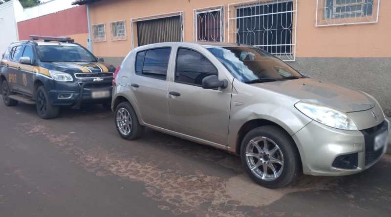 Carro apreendido por apropriação indébita em Campinas-SP 