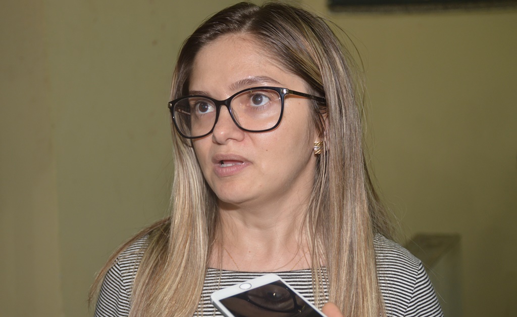 Maria Santana continua sendo a preferida do Padre Walmir