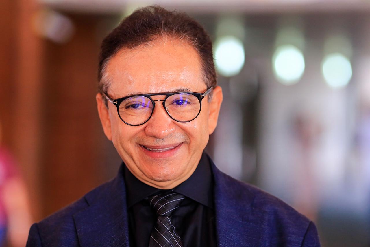 Dr. Hélio