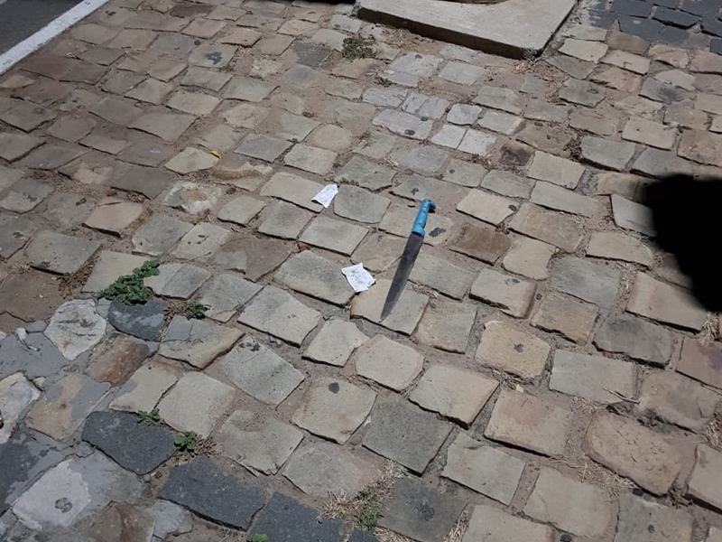 Faca utilizada no crime